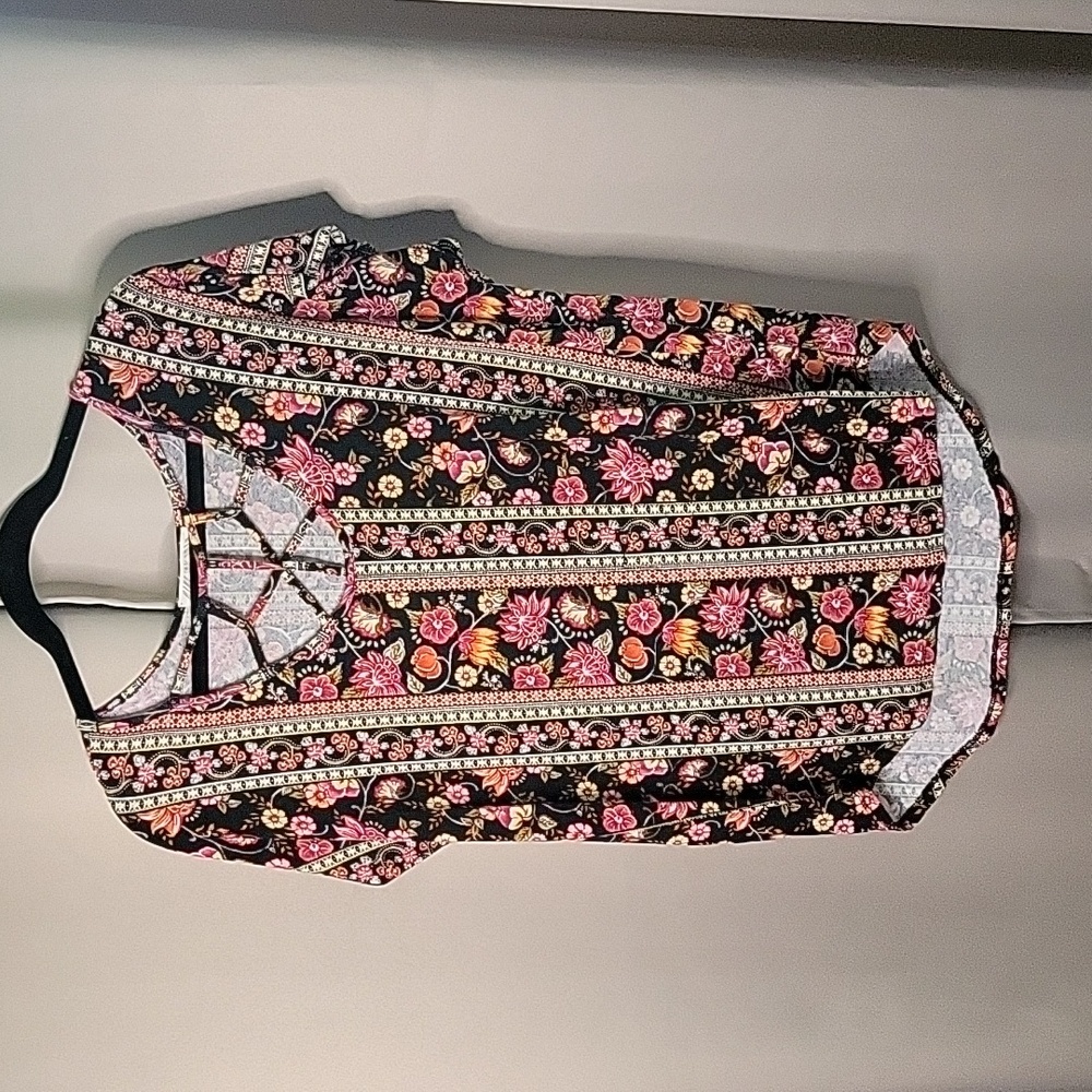 Pink Rose Top Short Sleeve Black with Floral Print